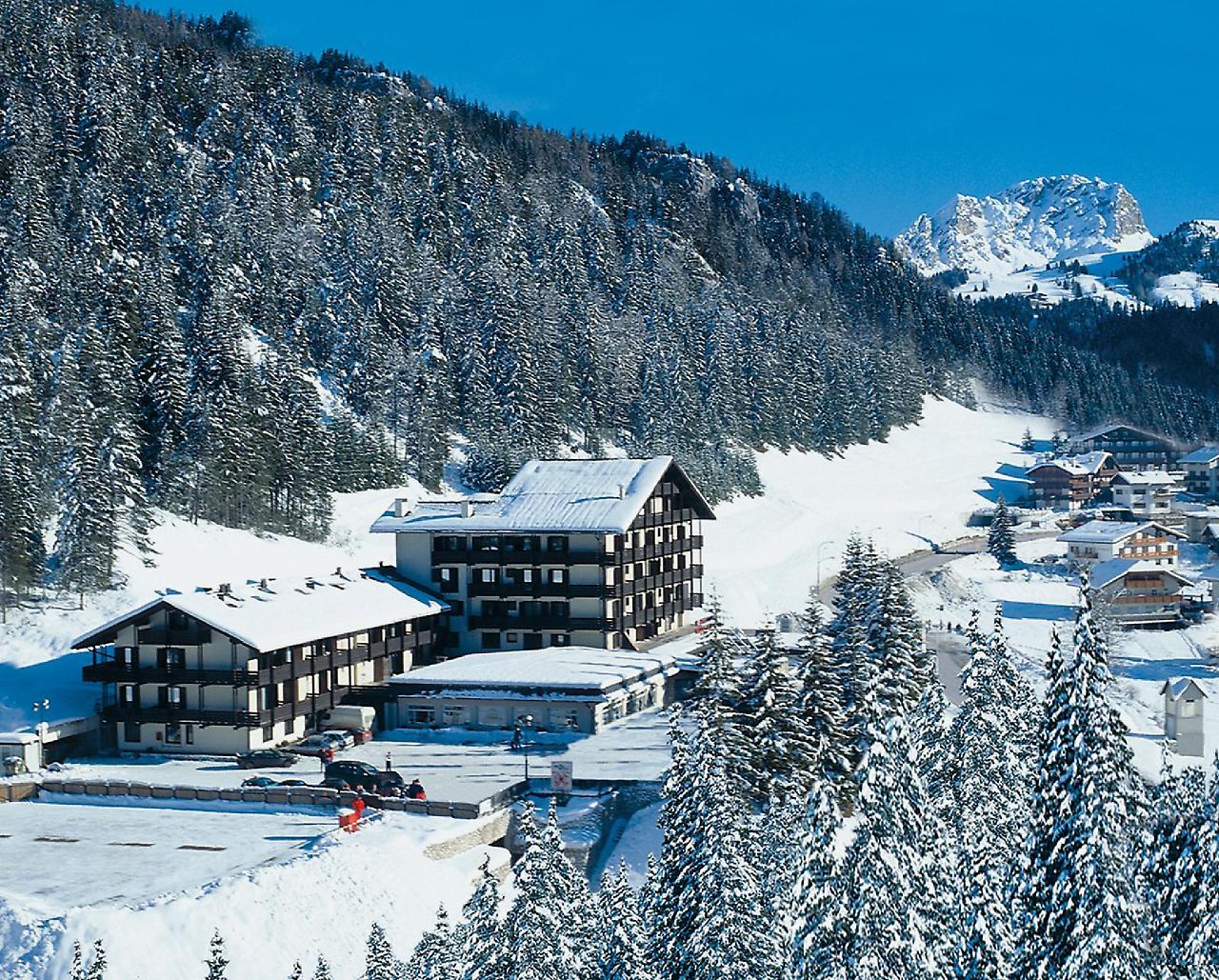 Hotel Il Caminetto Sport Canazei Exterior foto