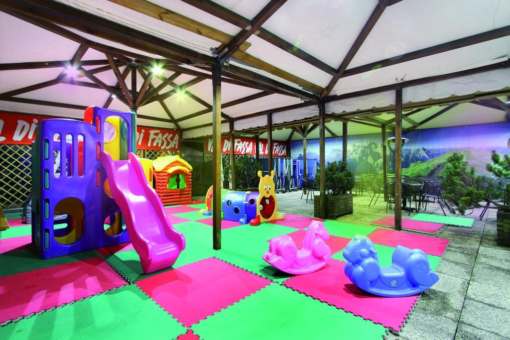 Hotel Il Caminetto Sport Canazei Exterior foto