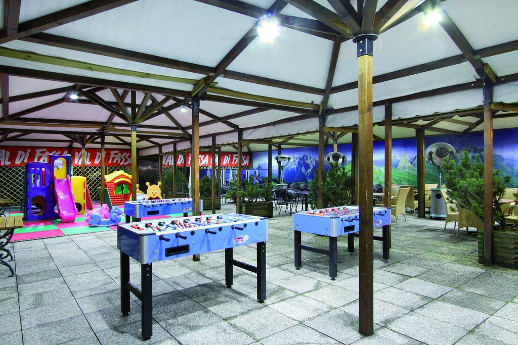 Hotel Il Caminetto Sport Canazei Exterior foto